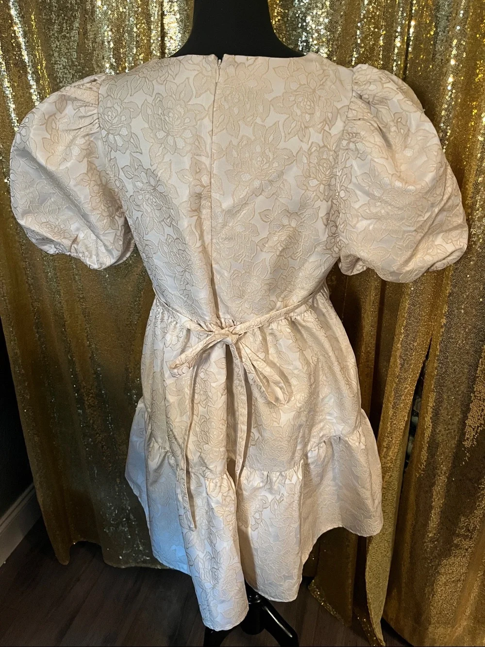 Forever 21 Cream Floral Puff-Sleeve Tiered Dress